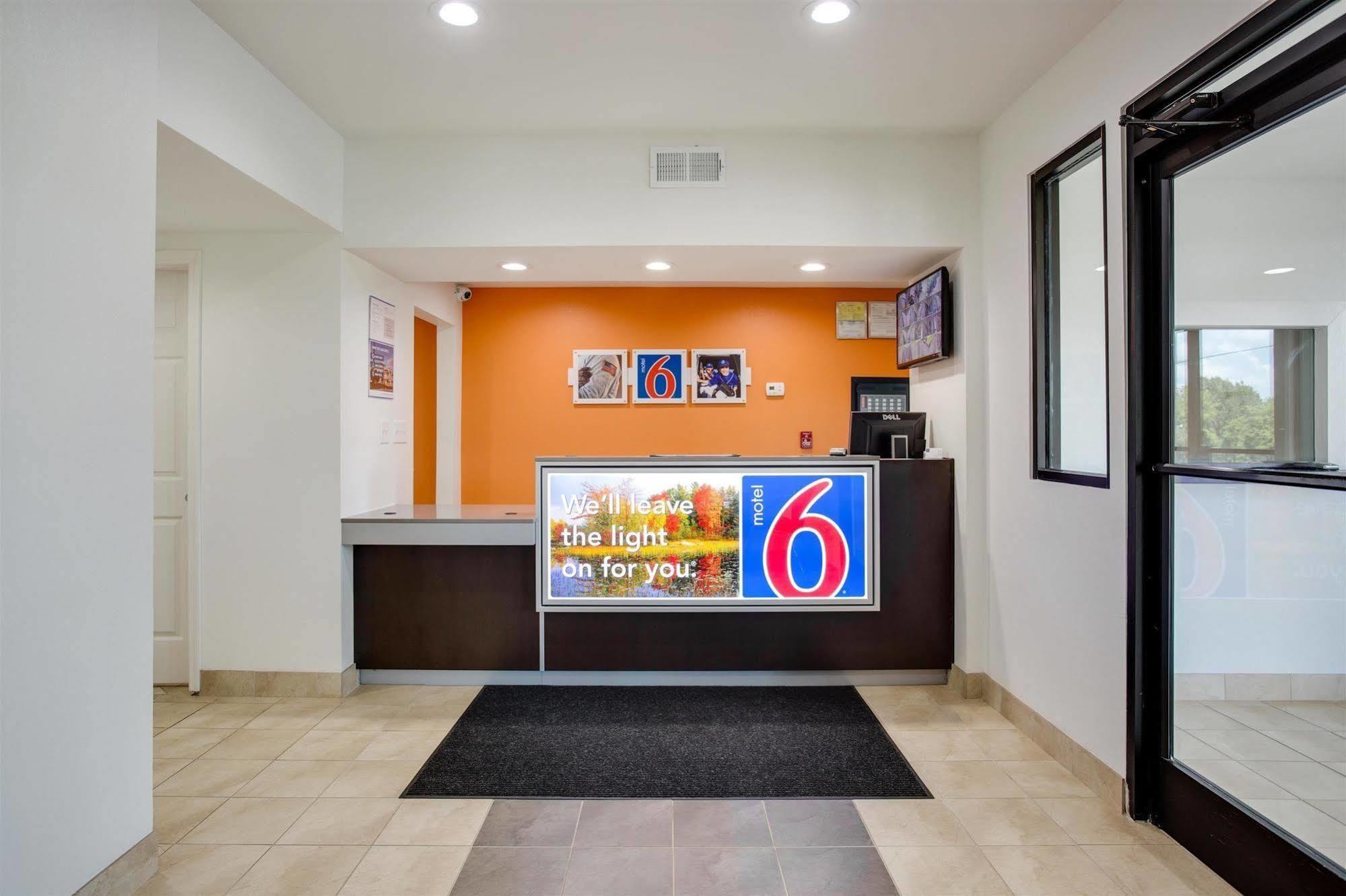 Motel 6-White House, Tn Esterno foto